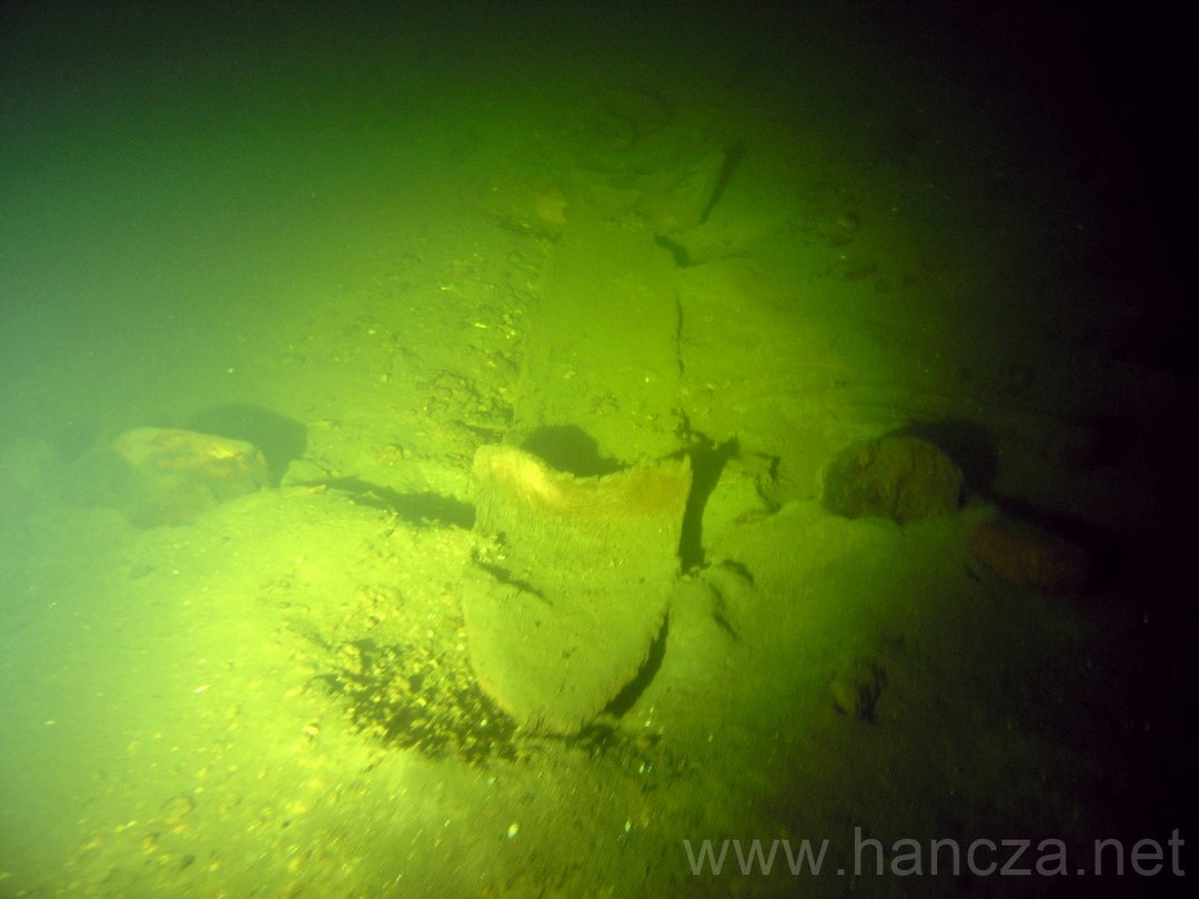 Dłubanka po raz drugi →